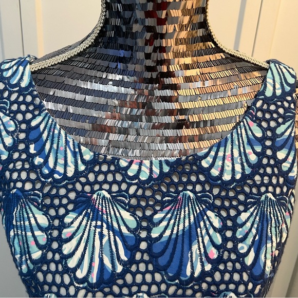 Lily Pulitzer dress, NWT size 6, scalloped hem, gold shell pull zipper. Lined - Picture 5 of 10